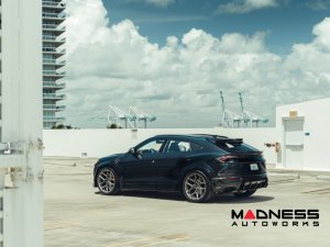 Lamborghini Urus Custom Wheels - EVO-4R by Vossen - Dark Smoke Lamborghini Urus Custom Wheels - EVO-4R by Vossen - Dark Smoke